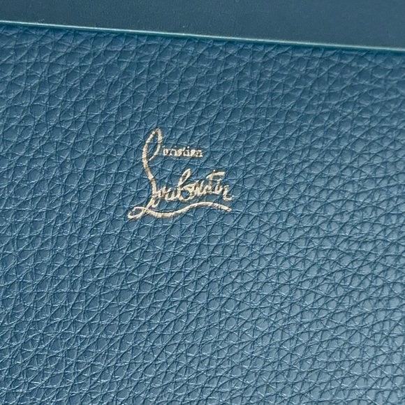 Stunning Clutch - Picture 14 of 17